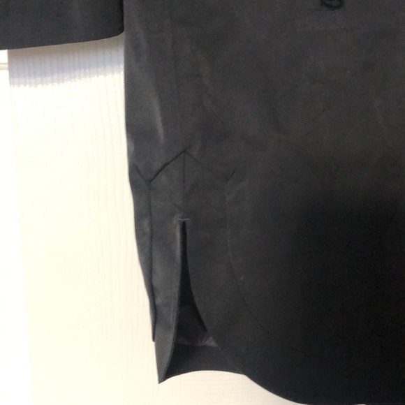 Lululemon Hooded Rain Coat - Picture 3 of 6